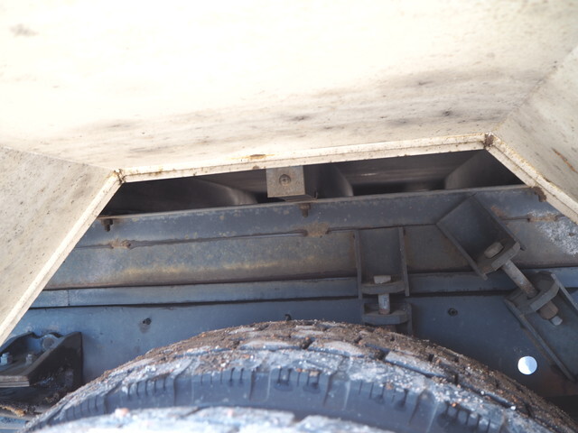 UDトラックスコンドルクレーン5段増トン（6t・8t）[写真26]