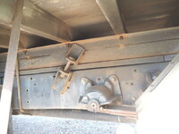 UDトラックスコンドルクレーン5段増トン（6t・8t）[写真29]