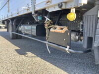 三菱ふそうキャンターアルミウイング小型（2t・3t）[写真17]