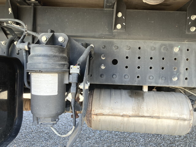 三菱ふそうキャンターアルミウイング小型（2t・3t）[写真23]