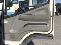 三菱ふそうキャンターアルミウイング小型（2t・3t）[写真32]