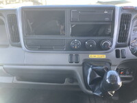 三菱ふそうキャンターアルミウイング小型（2t・3t）[写真38]