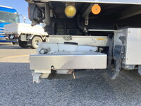 日野デュトロパネルバン小型（2t・3t）[写真18]