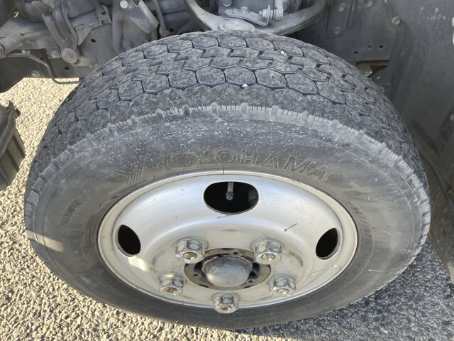 日野デュトロパネルバン小型（2t・3t）[写真20]