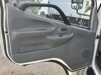 日野デュトロパネルバン小型（2t・3t）[写真31]