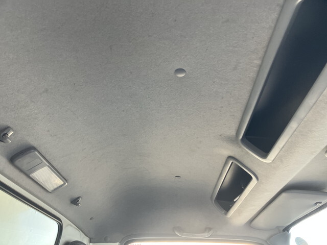 日野デュトロパネルバン小型（2t・3t）[写真36]