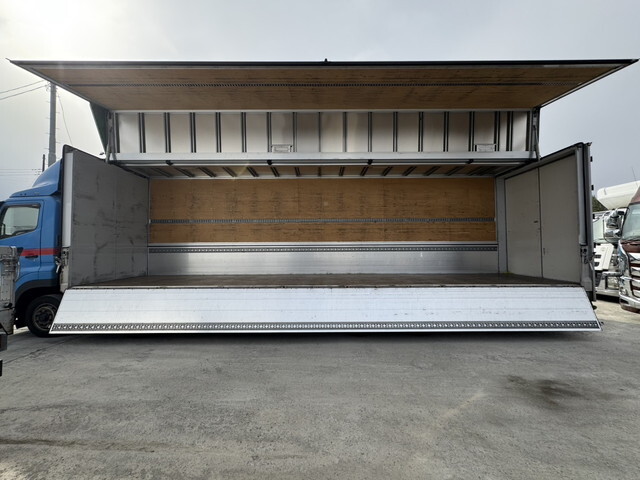日野プロフィアアルミウイング大型（10t）[写真11]