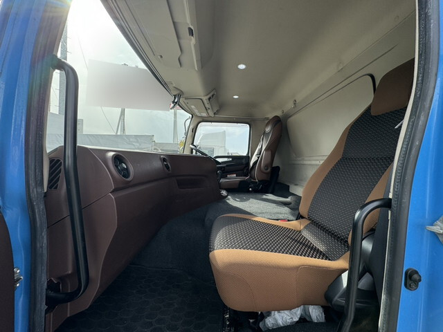 日野プロフィアアルミウイング大型（10t）[写真17]