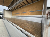 日野プロフィアアルミウイング大型（10t）[写真23]