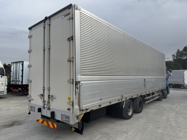 日野プロフィアアルミウイング大型（10t）[写真04]