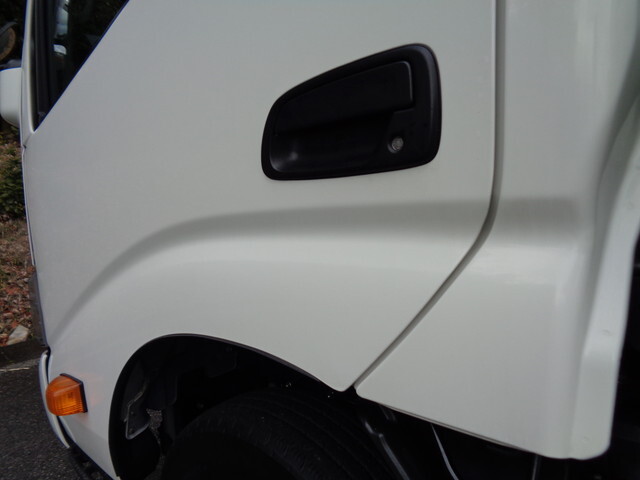 日野デュトロ平ボディ小型（2t・3t）[写真15]