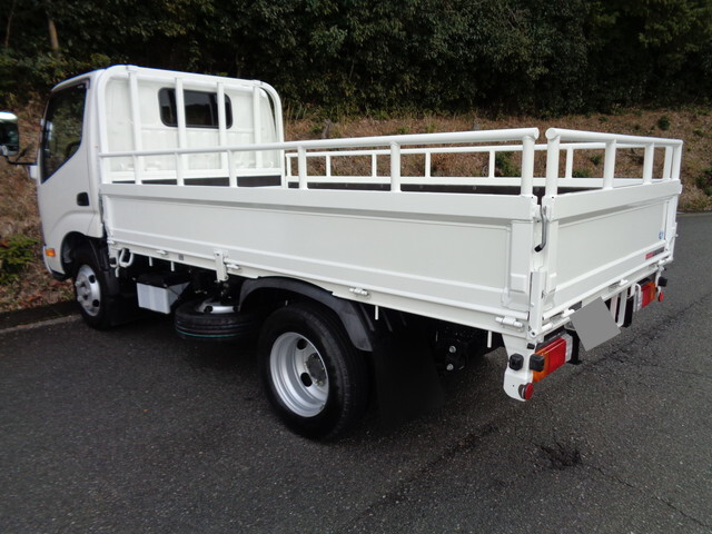 日野デュトロ平ボディ小型（2t・3t）[写真02]