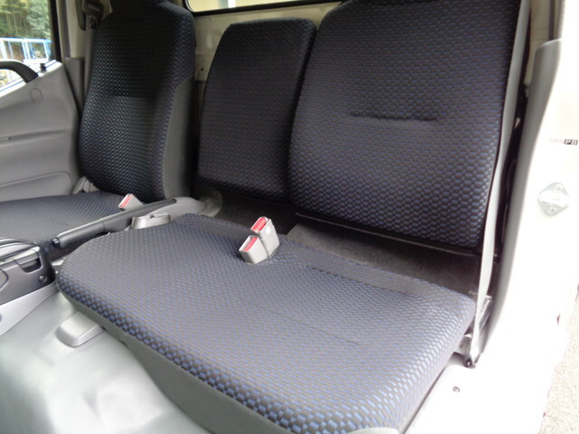 日野デュトロ平ボディ小型（2t・3t）[写真30]