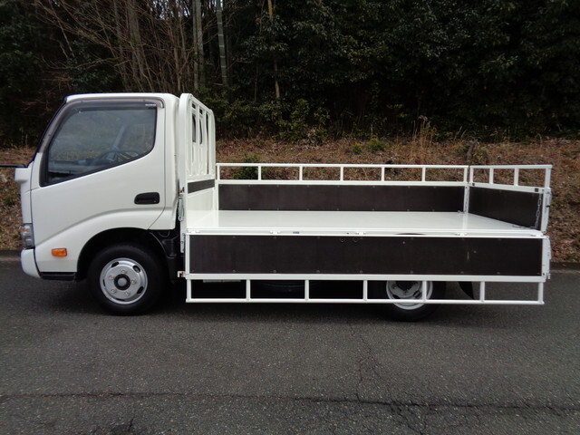 日野デュトロ平ボディ小型（2t・3t）[写真08]