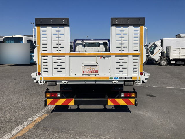 三菱ふそうキャンターセーフティローダー小型（2t・3t）[写真12]