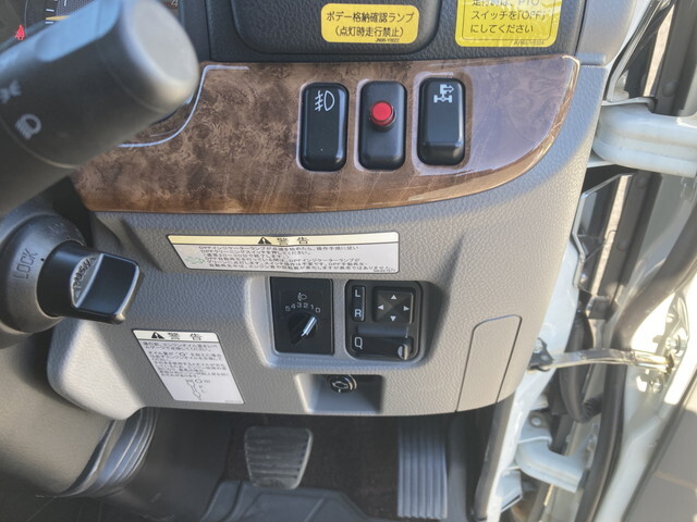 三菱ふそうキャンターセーフティローダー小型（2t・3t）[写真37]