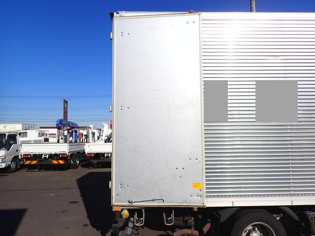 三菱ふそうキャンターアルミバン小型（2t・3t）[写真10]