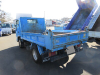 いすゞエルフダンプ小型（2t・3t）[写真02]