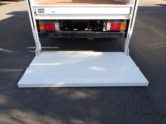 いすゞエルフ平ボディ小型（2t・3t）[写真14]