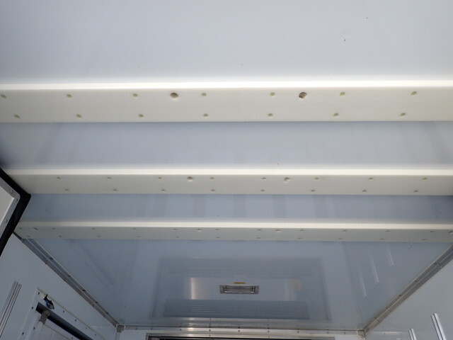 三菱ふそうキャンター冷凍車（冷蔵車）小型（2t・3t）[写真16]