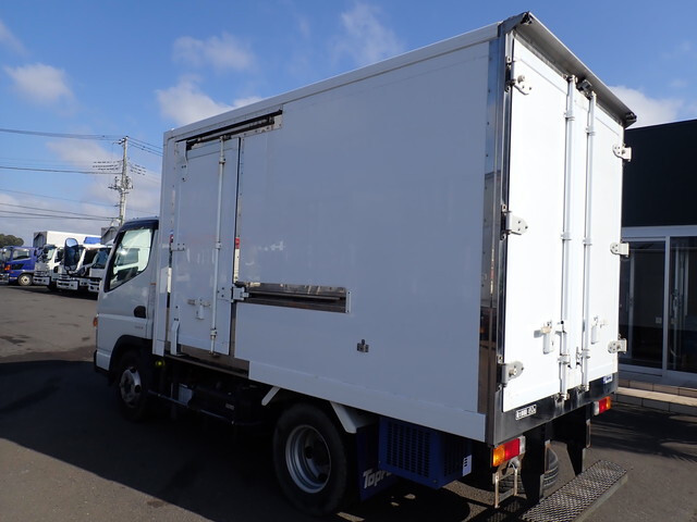 三菱ふそうキャンター冷凍車（冷蔵車）小型（2t・3t）[写真02]