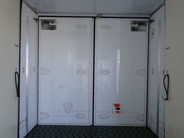 三菱ふそうキャンター冷凍車（冷蔵車）小型（2t・3t）[写真20]