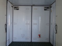 三菱ふそうキャンター冷凍車（冷蔵車）小型（2t・3t）[写真21]