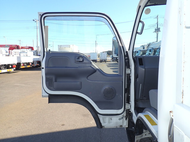 マツダタイタン平ボディ小型（2t・3t）[写真32]