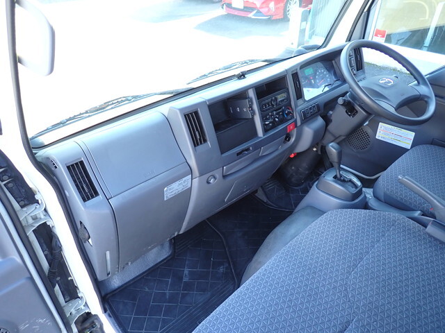 マツダタイタン平ボディ小型（2t・3t）[写真34]