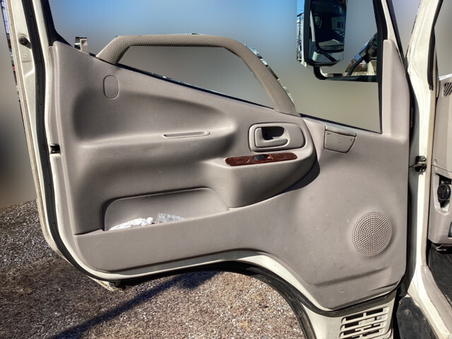 トヨタダイナ平ボディ小型（2t・3t）[写真19]