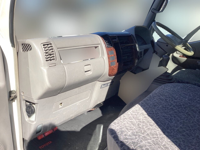トヨタダイナ平ボディ小型（2t・3t）[写真22]