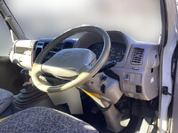 トヨタダイナ平ボディ小型（2t・3t）[写真24]