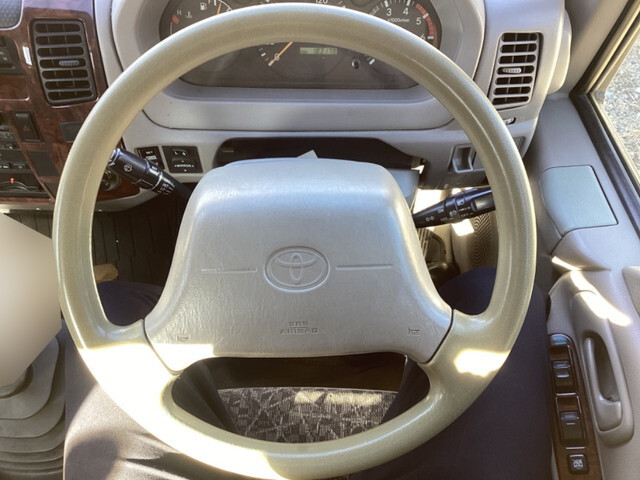 トヨタダイナ平ボディ小型（2t・3t）[写真25]