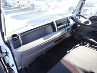 三菱ふそうキャンター冷凍車（冷蔵車）小型（2t・3t）[写真32]