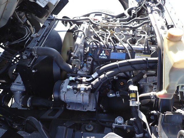 三菱ふそうキャンター冷凍車（冷蔵車）小型（2t・3t）[写真36]