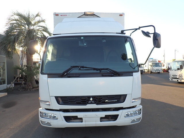 三菱ふそうファイターアルミウイング中型（4t）[写真03]