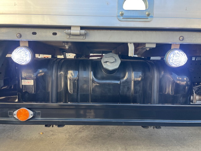 いすゞエルフアルミブロック小型（2t・3t）[写真15]