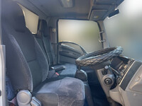 いすゞエルフアルミブロック小型（2t・3t）[写真28]