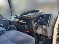 いすゞエルフアルミブロック小型（2t・3t）[写真29]