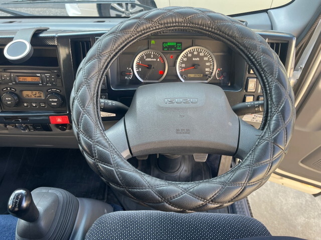 いすゞエルフアルミブロック小型（2t・3t）[写真31]