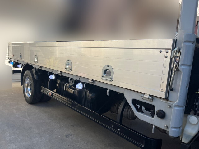 いすゞエルフアルミブロック小型（2t・3t）[写真06]