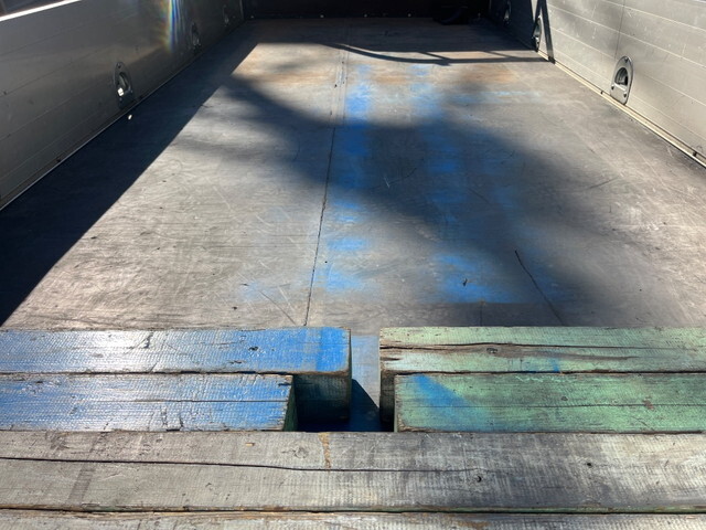 いすゞエルフアルミブロック小型（2t・3t）[写真09]