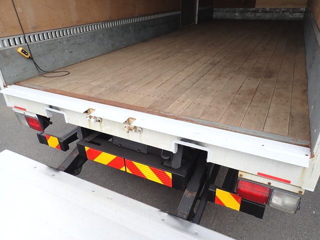 日野レンジャーアルミバン中型（4t）[写真18]