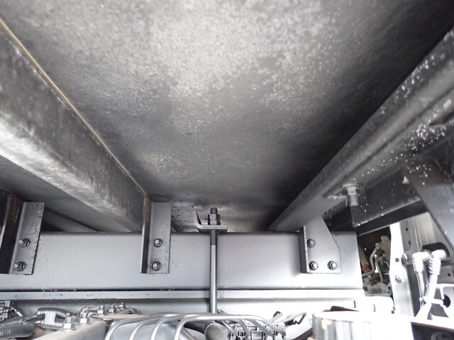 日野レンジャーアルミバン中型（4t）[写真19]