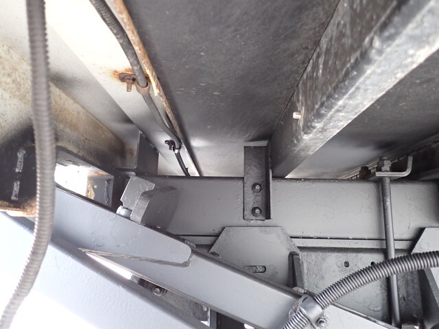 日野レンジャーアルミバン中型（4t）[写真22]