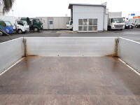 いすゞエルフアルミブロック小型（2t・3t）[写真14]