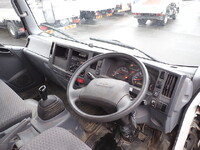 いすゞエルフアルミブロック小型（2t・3t）[写真26]