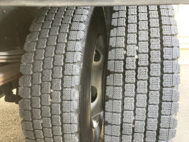 いすゞエルフアルミバン小型（2t・3t）[写真14]