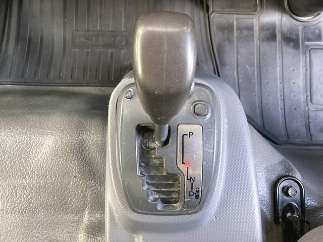 いすゞエルフアルミバン小型（2t・3t）[写真18]