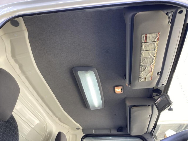 いすゞエルフアルミバン小型（2t・3t）[写真19]